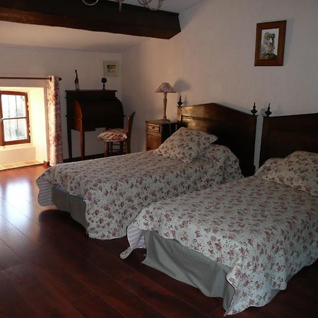 Les Terres Basses Hotel Fabrezan Buitenkant foto